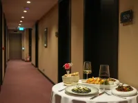 普裡什蒂納市美居飯店 普里什蒂納住宿飯店
