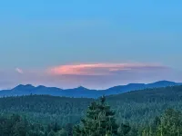 Contemporary Studio within Walking Distance of Downtown Bigfork! Hotel di Bigfork