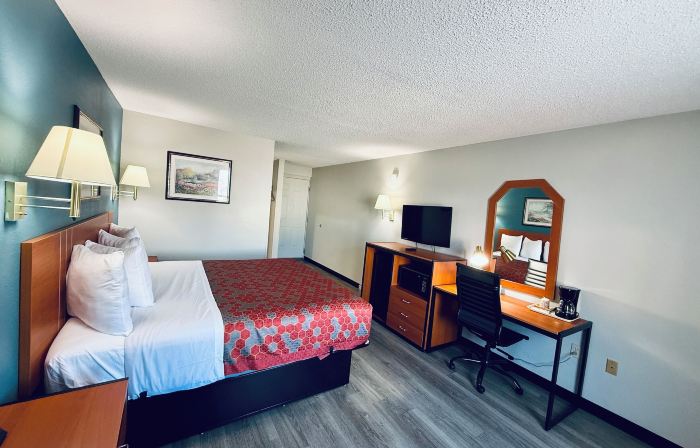Luxury Inn & Suites
