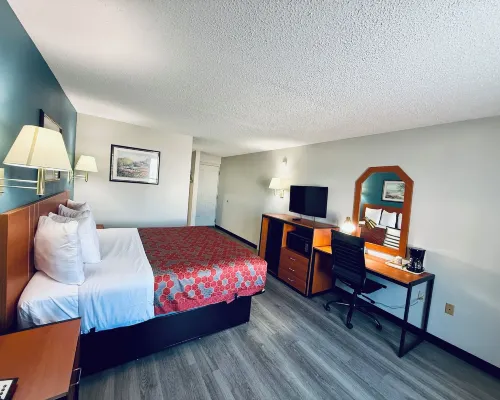 Luxury Inn & Suites Hotels in Selma