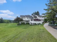 2 Bedroom Condo Golf Course Views 5166 Hotels in Acme Township