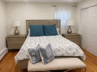 Hudson Valley Retreat &Fire Pit Near Warwick Wineries & Skiing Hotels in Warwick