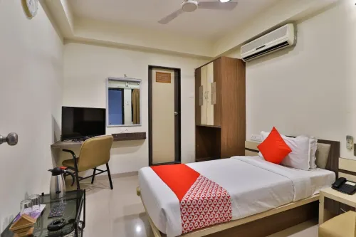Hotel Galaxy Residency