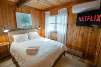 Cozy Poconos Getaway with Firepit, Beach & Lake Access. Minutes to the Beach