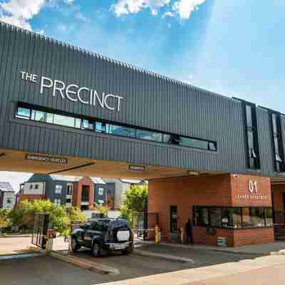 Amazing 1BR With River View in Waterfall-midrand Hotel Exterior