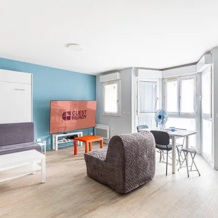 GuestReady - Cosy and Sunny Studio in Antony Hotels in Antony