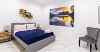 New Vibrant Villa - Heat Pool -Pickeball - Villas