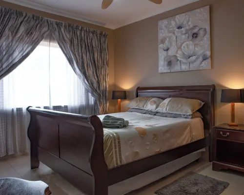Rusty Estate - Self Catering Hotels in Witbank