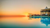 AX The Palace - Pools