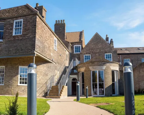 Poets 24 Apartments Hotels in Ely