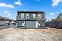 2-bedroom - Equipped Kitchen - Gated Parking - Condos