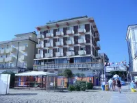 Hotel Suprem Sul Mare - Havudsigt