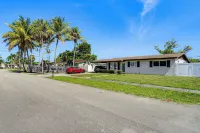 Miami Area Work & Play Hub! Near I-75 & SR 826 - 3-Star