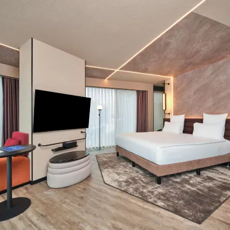 Novotel Istanbul Bomonti Отели рядом с достопримечательностью «Кягытхане»