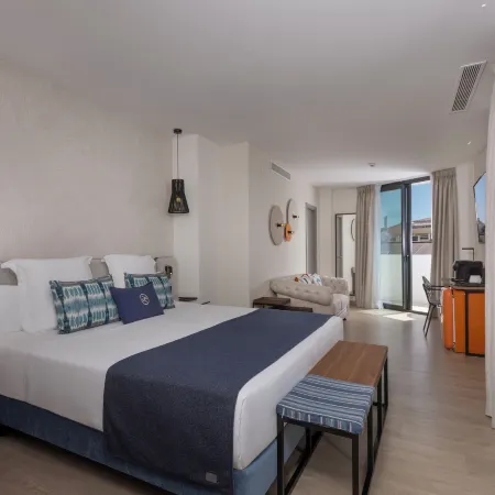 Hotel Lima - Adults Recommended