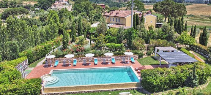 Luxury Villa in Tuscany with Pool Near Pisa and Florence - Eight Bedrooms 14 pl Hotels in Pisa
