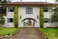Black Walnut Inn & Vineyard Hotel di 