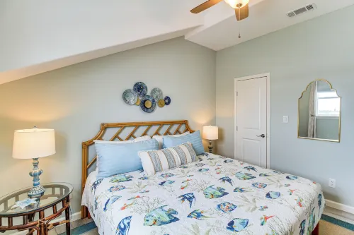 3BR Condo on the Bay w/ Pool and Perks - Bintang 3