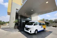 City Express by Marriott Guadalajara Aeropuerto - parking