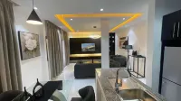 AJ3 LUXURY HOME - 2 stjerner