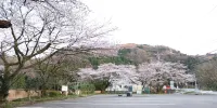 Hanatsubaki - parking