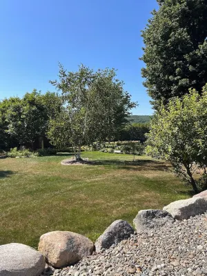 Quiet guest cottage-private setting!  Hiking, boating, swimming, wildlife near. - Wifi