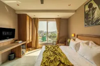 Minimalist Panjim - Kitchens