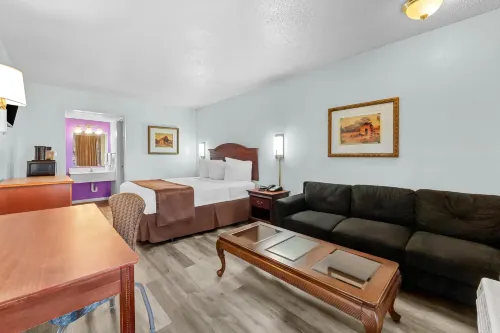Knights Inn San Antonio Near at&T Center - motel