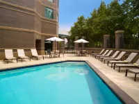 Hilton Atlanta Northeast - Pools