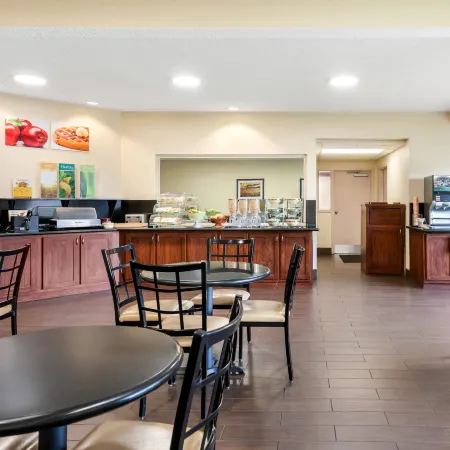 Quality Inn & Suites Lawrence - University Area