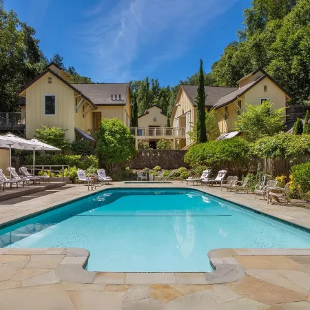 Farmhouse Inn