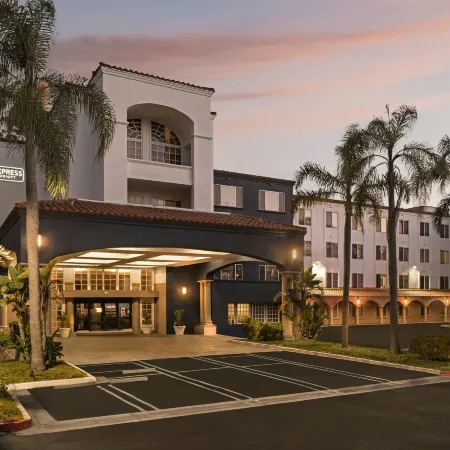 City Express by Marriott Santa Ana/Orange County Airport