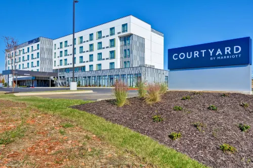 Courtyard Bentonville Rogers Promenade - 3-Star