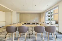 Four Points by Sheraton Reims Cathédrale - parcheggio