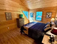 Best view in Georgia. Unbelievably peaceful. Amazing night sky. - Chalets