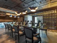 坎昆羅雅頓別緻度假村 - 全包，僅限成人 可可邦戈夜店（Coco Bongo）附近的飯店