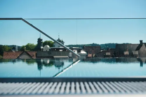 4K - spa