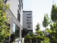 Grefis Hotel Hotels near Hadern