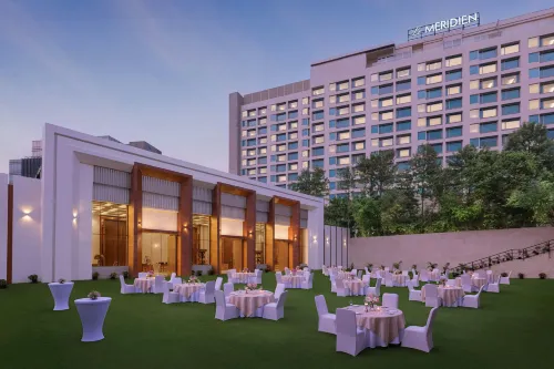 Le Meridien Gurgaon, Delhi NCR - Bintang 5