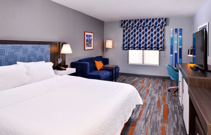 Hampton Inn & Suites Legacy Park-Frisco