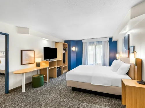 Spark by Hilton Augusta - parking