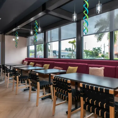 Tru by Hilton Florida City