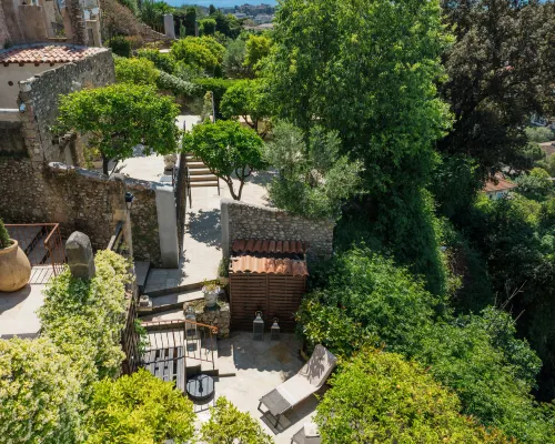 Chateau le Cagnard Hotels near Fabron