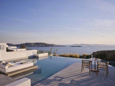 Deos Mykonos - A Myconian Collection Hotel