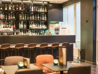Motel One Hamburg-Altona Hotels near ايمسبوتيل