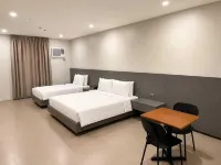 Hotel One - Bacolod - Parkplatz