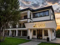 Uya Hotel - 2-Star