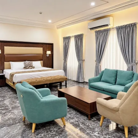 Grand Pallazzo Hotel and Suites