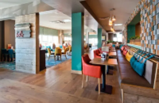 西布羅姆維奇市中心新廣場普瑞米爾酒店 西布羅米奇酒店