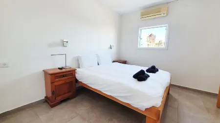 Charming 3Bdr Apt with Sea View B5